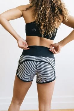 Maven Thread Elite Shorts - 3.5'' - B&W Stripes Bottoms