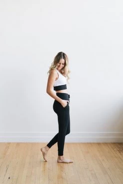 Maven Thread Bottoms Warmup Joggers - Black | MT LUXE