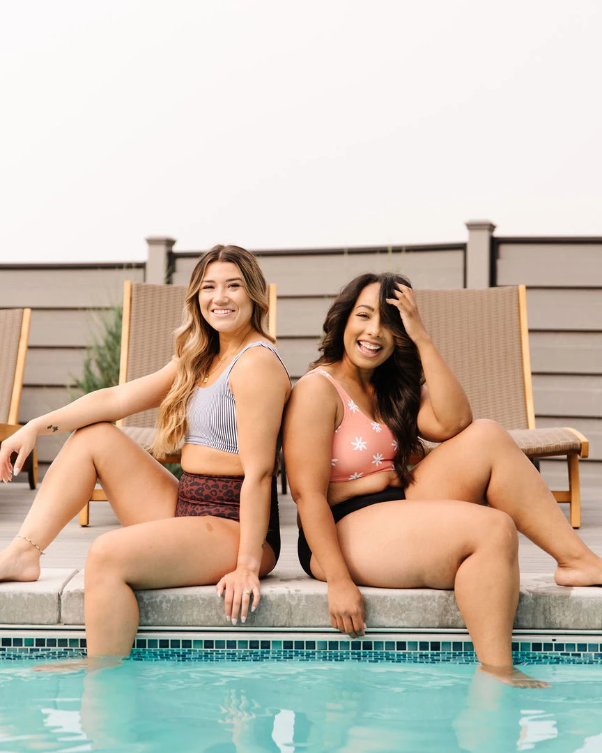 Maven Thread Oasis Bikini Top - B&W Stripe Swim 9 Maven Thread Oasis Bikini Top - B&W Stripe Swim