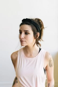 Maven Thread BLACK BASICS - 4'' Bow Headband Bow Headbands