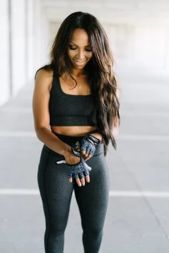 Maven Thread Tops Fearless Sports Bra - NEW Charcoal | MT SCULPT 16 Maven Thread Tops Fearless Sports Bra - NEW Charcoal | MT SCULPT