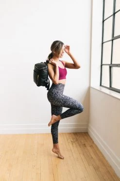 Maven Thread Inspire Leggings - Gray Leopard | MT SPORT 14 Maven Thread Inspire Leggings - Gray Leopard | MT SPORT