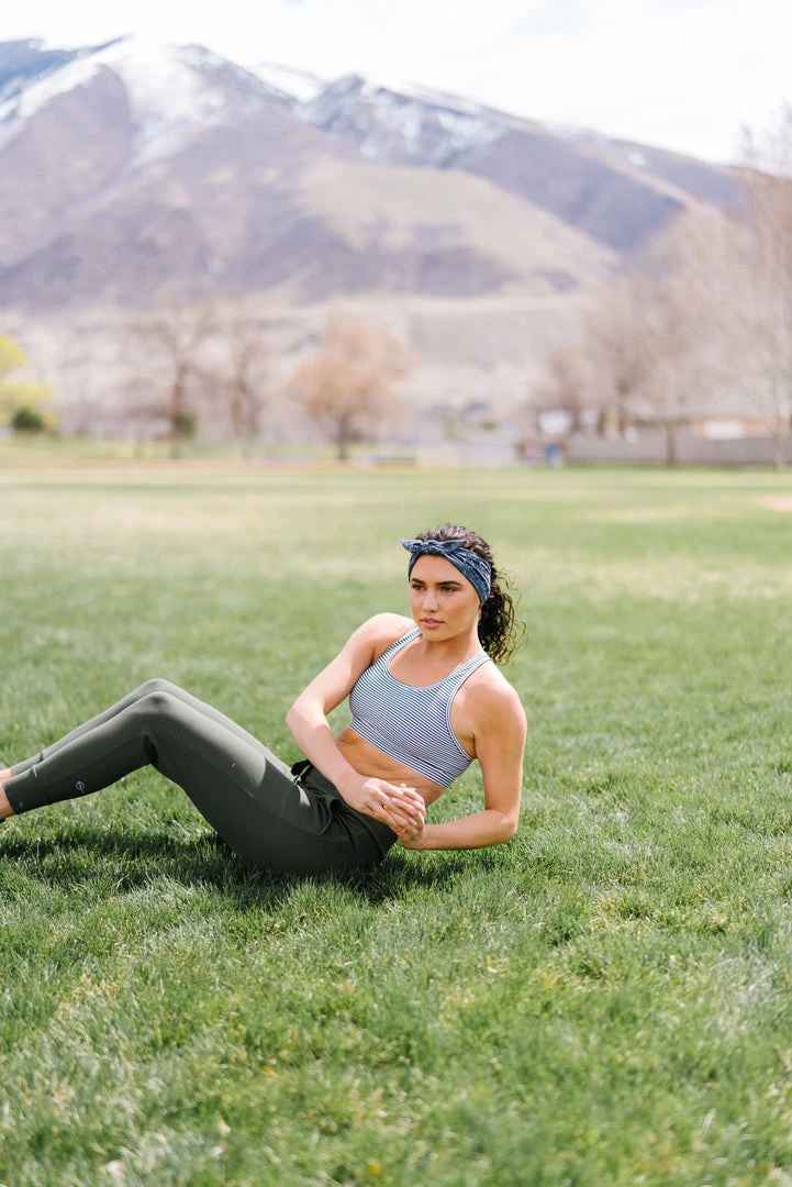 Maven Thread BANDANA B&W - 4'' Bow Headband 9 Maven Thread BANDANA B&W - 4'' Bow Headband