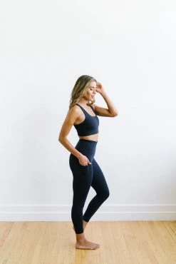 Maven Thread Fearless Sports Bra - Navy | MT SCULPT