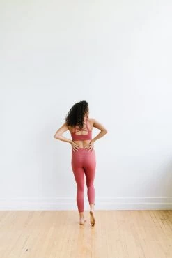 Maven Thread Tops Fearless Sports Bra - Clay | MT SCULPT