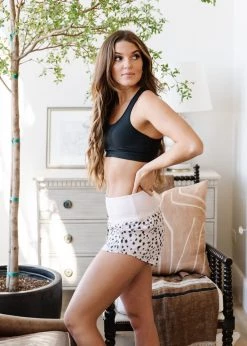 Maven Thread Elite Shorts - 3.5'' - Dalmatian Bottoms 18 Maven Thread Elite Shorts - 3.5'' - Dalmatian Bottoms