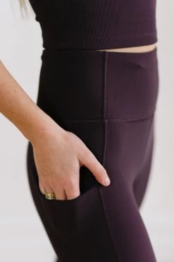 Maven Thread Inspire Leggings - Eggplant Ribbed
