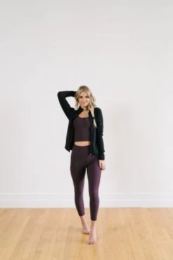 Maven Thread Running Jacket - Black