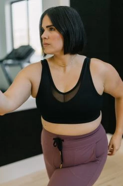 Maven Thread Mesh V-Neck Sports Bra - Black | MT SPORT