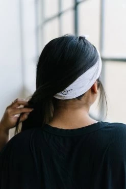 Maven Thread Gold Foil - 4'' Bow Headband Single