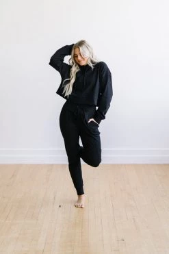 Maven Thread Tops Crop Hoodie - Black