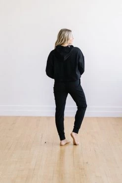 Maven Thread Tops Crop Hoodie - Black