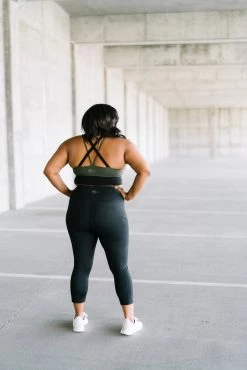 Maven Thread Capris - 20'' - Black | MT SPORT