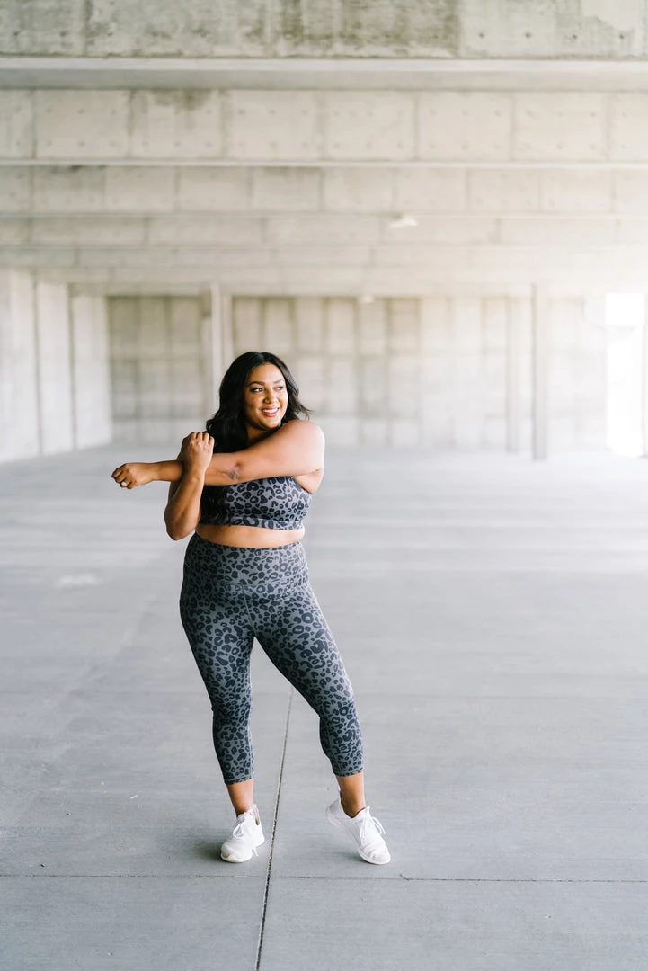 Maven Thread Bottoms Capris - 20'' - Grey Leopard | MT SPORT 12 Maven Thread Bottoms Capris - 20'' - Grey Leopard | MT SPORT