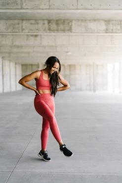 Maven Thread Tops Fearless Sports Bra - Clay | MT SCULPT