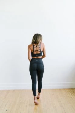 Maven Thread Tops Fearless Sports Bra - NEW Charcoal | MT SCULPT 15 Maven Thread Tops Fearless Sports Bra - NEW Charcoal | MT SCULPT