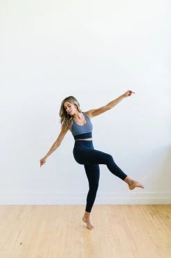 Maven Thread Focus Leggings - Navy | MT LUXE Bottoms