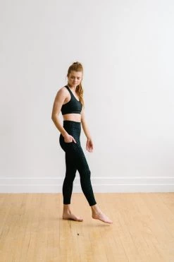 Maven Thread Inspire Leggings - Black Dots | MT SPORT