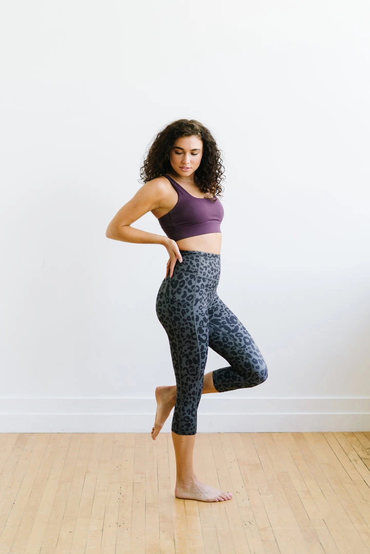 Maven Thread Bottoms Capris - 20'' - Grey Leopard | MT SPORT 9 Maven Thread Bottoms Capris - 20'' - Grey Leopard | MT SPORT