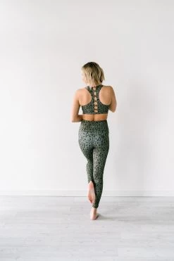 Maven Thread Inspire Leggings - Green Leopard | MT SPORT Bottoms