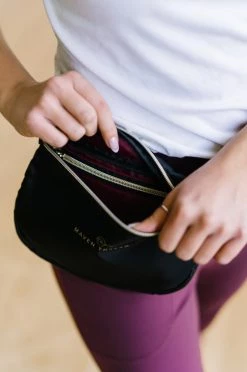 Maven Thread 3-in-1 Crossbody Bag - Black